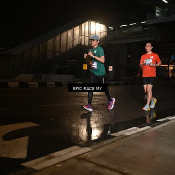 Runner Photo 7719705