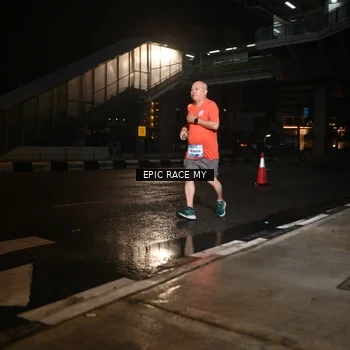 Runner Photo 7719716