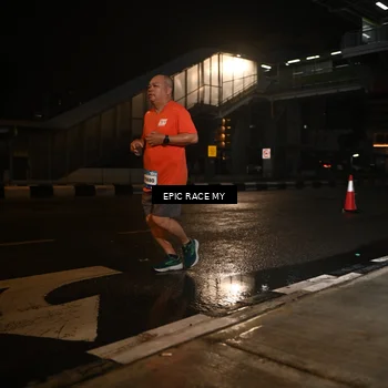 Runner Photo 7719725