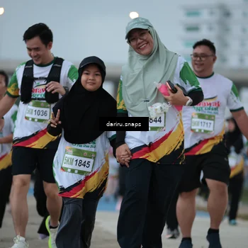 Runner Photo 7719733