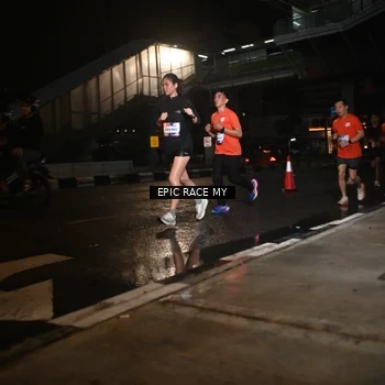 Runner Photo 7719734