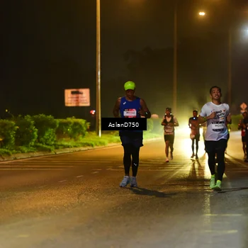 Runner Photo 7719735