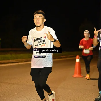 Runner Photo 7719739