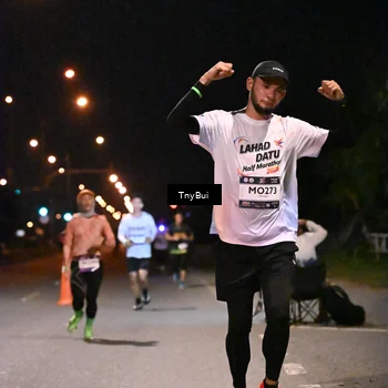 Runner Photo 7719752