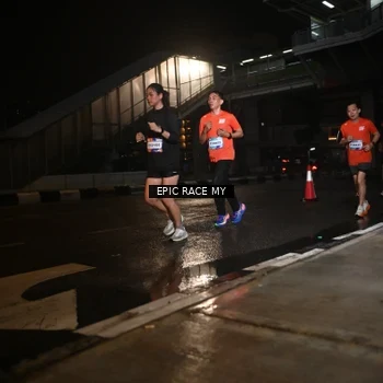 Runner Photo 7719753
