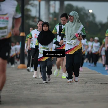 Runner Photo 7719756