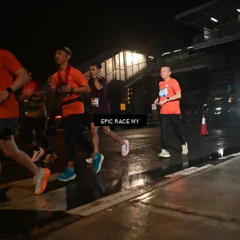 Runner Photo 7719772