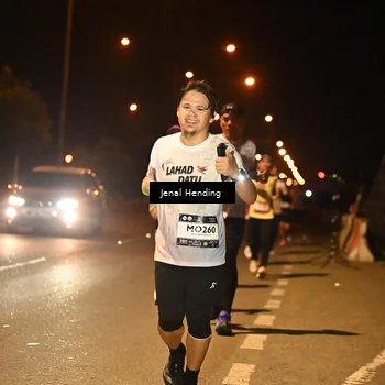 Runner Photo 7719773