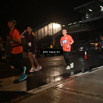 Runner Photo 7719777