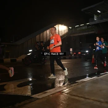 Runner Photo 7719791