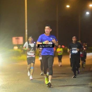Runner Photo 7719793