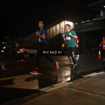 Runner Photo 7719797