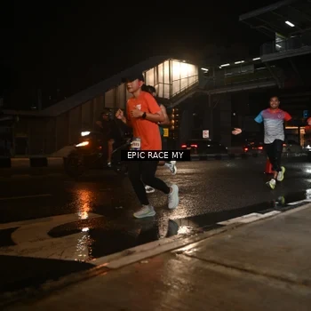Runner Photo 7719842