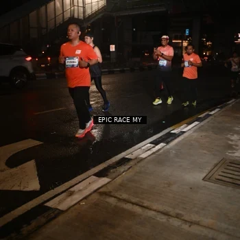 Runner Photo 7719844