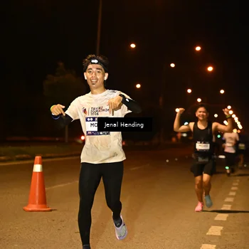 Runner Photo 7719850