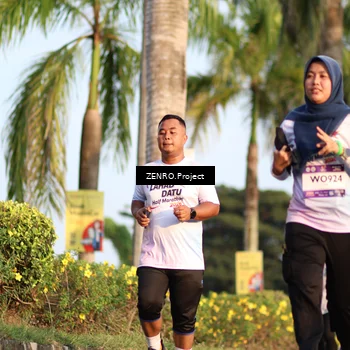 Runner Photo 7719870