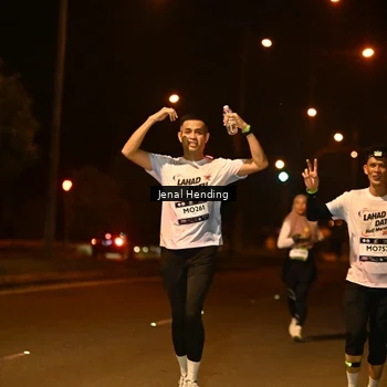 Runner Photo 7719871