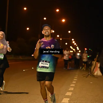 Runner Photo 7719902