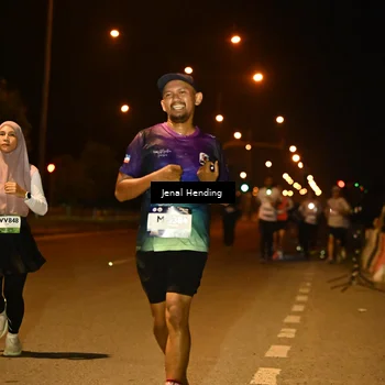 Runner Photo 7719912