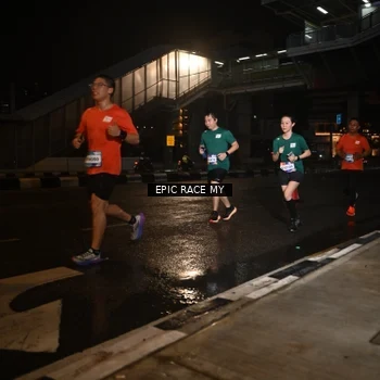 Runner Photo 7719930