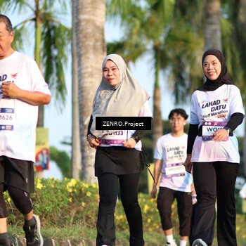 Runner Photo 7719934