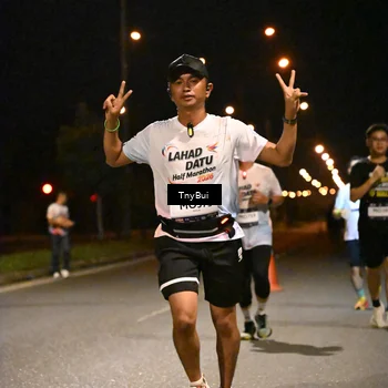 Runner Photo 7719941