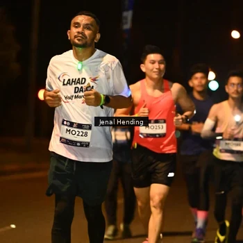 Runner Photo 7719951