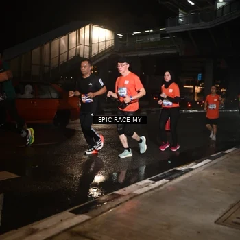Runner Photo 7720010
