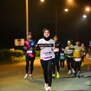 Runner Photo 7720011