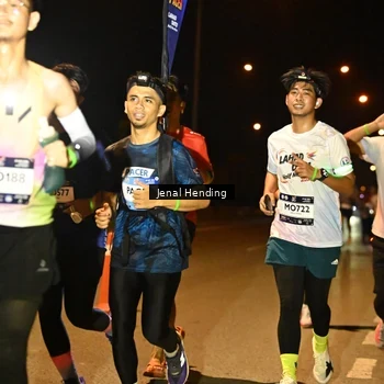 Runner Photo 7720013