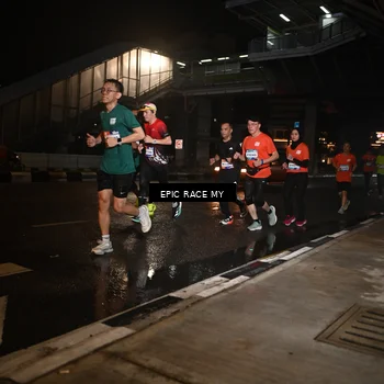Runner Photo 7720020
