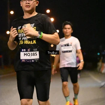 Runner Photo 7720038
