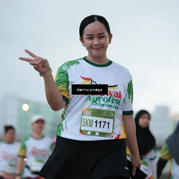 Runner Photo 7720083