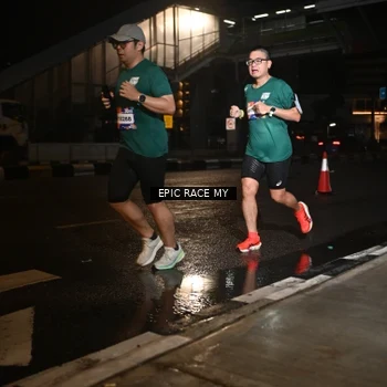 Runner Photo 7720114