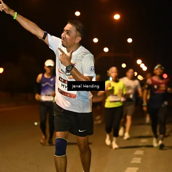 Runner Photo 7720118