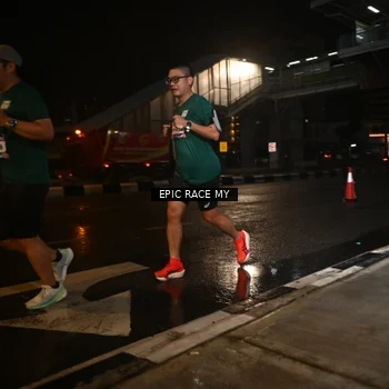Runner Photo 7720122