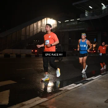 Runner Photo 7720131