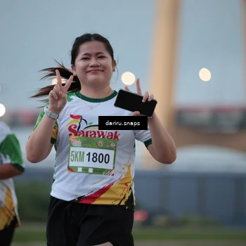 Runner Photo 7720138
