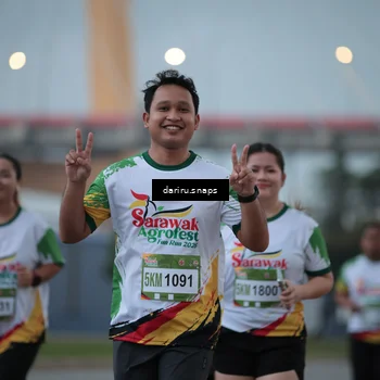 Runner Photo 7720140
