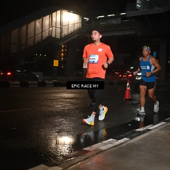 Runner Photo 7720158