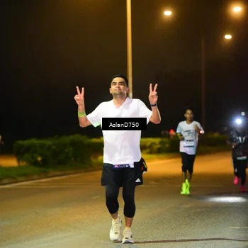 Runner Photo 7720178