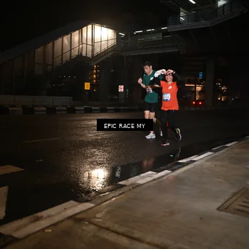 Runner Photo 7720192