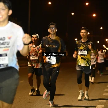 Runner Photo 7720193