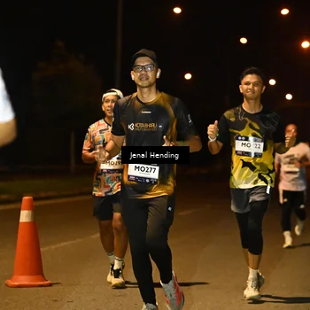 Runner Photo 7720199
