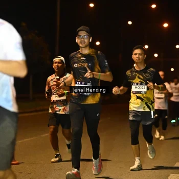 Runner Photo 7720209