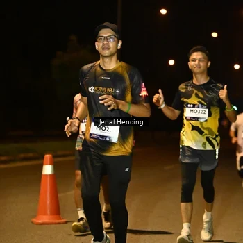 Runner Photo 7720212