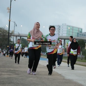 Runner Photo 7720218
