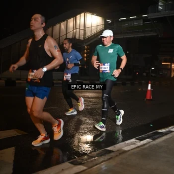 Runner Photo 7720219