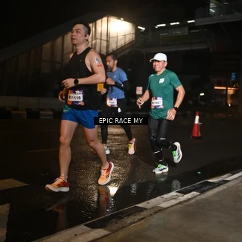 Runner Photo 7720224