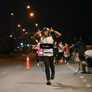 Runner Photo 7720243